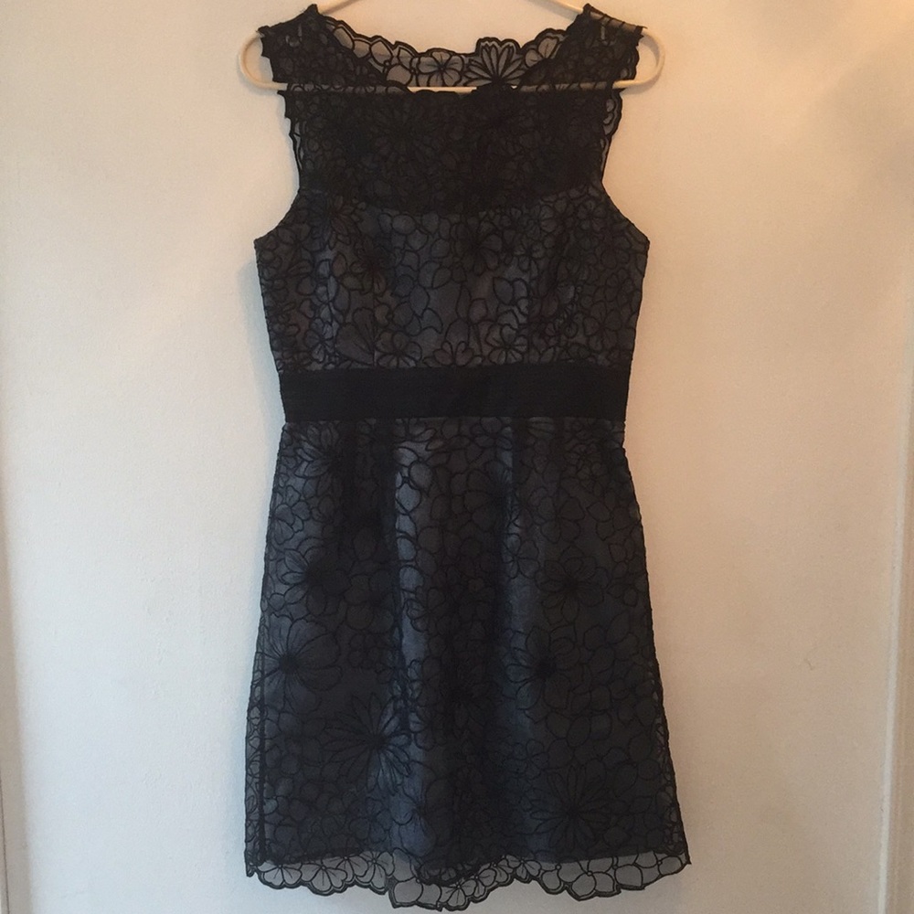 ADRIANNA PAPELL Dress